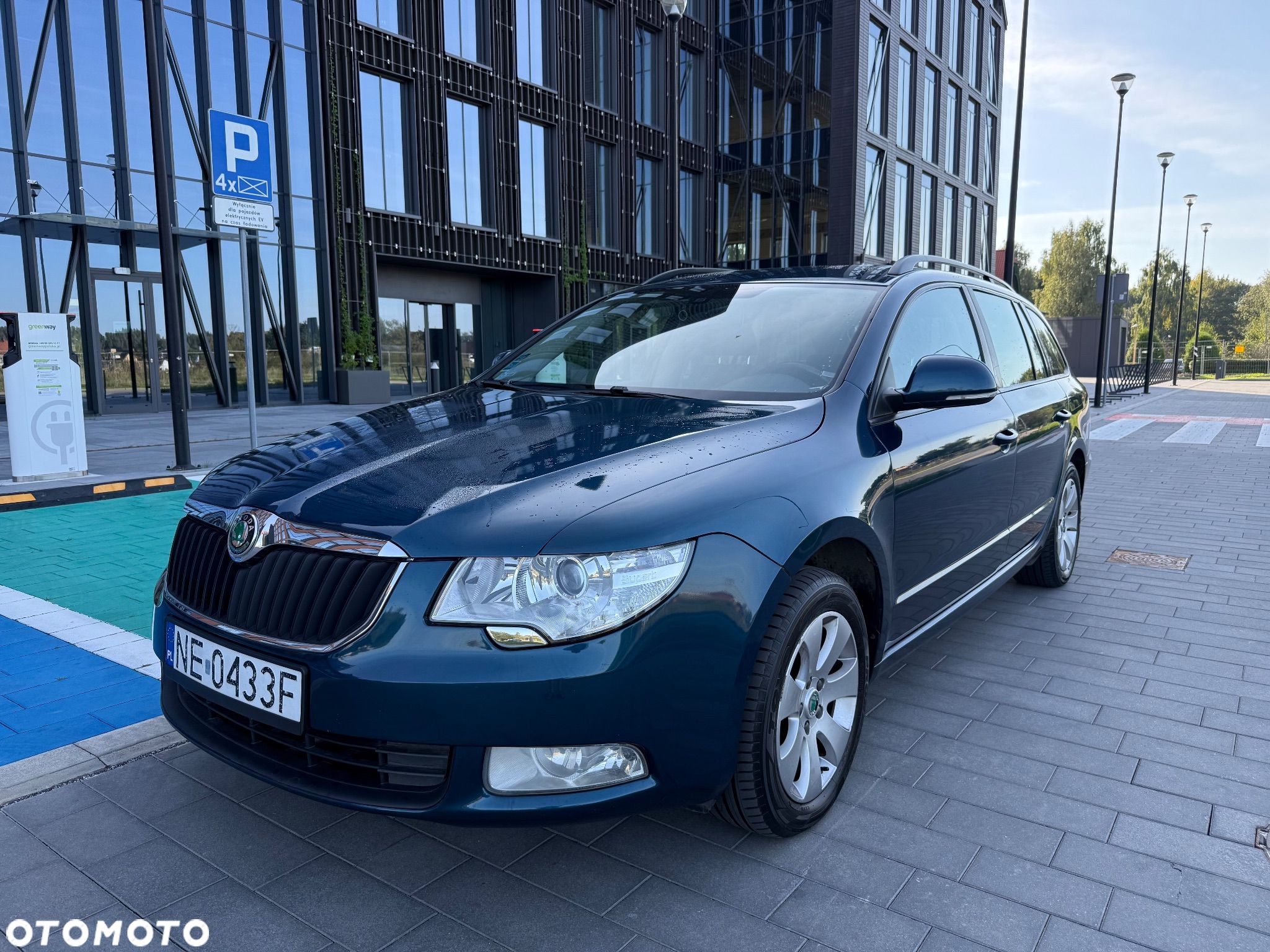 Skoda Superb 2.0 TDI Ambition - 1
