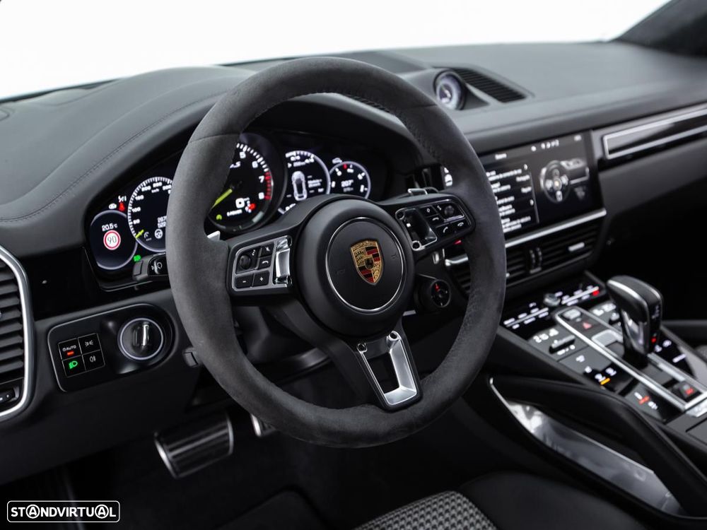 Porsche Cayenne Coupé Turbo S E-Hybrid - 26