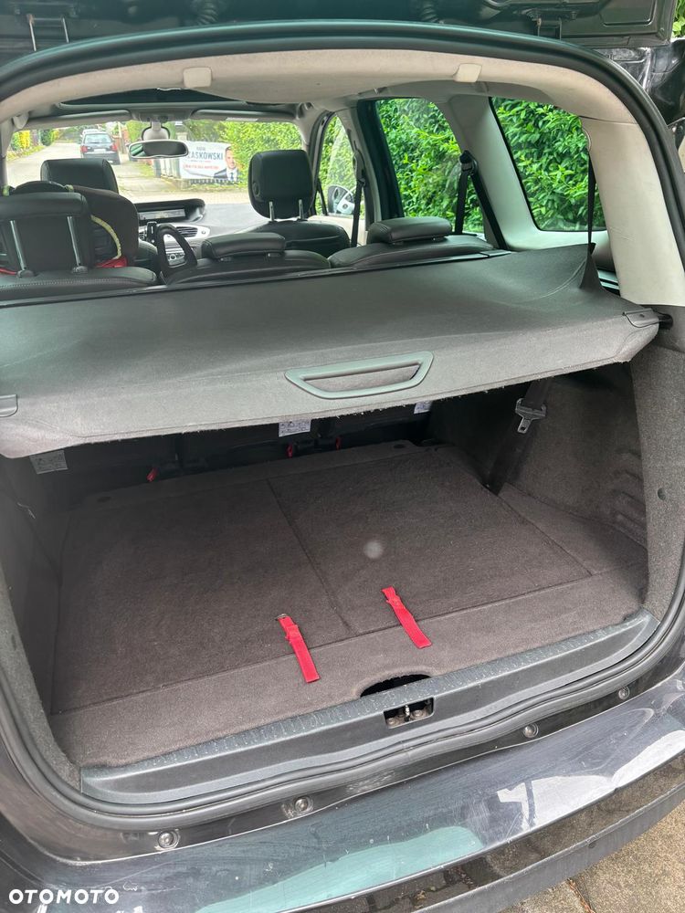 Renault Grand Scenic Gr 1.9 dCi Privilege Euro5 - 17