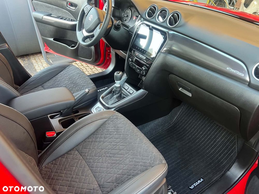 Suzuki Vitara 1.4 Boosterjet mHEV Elegance Sun 4WD - 6