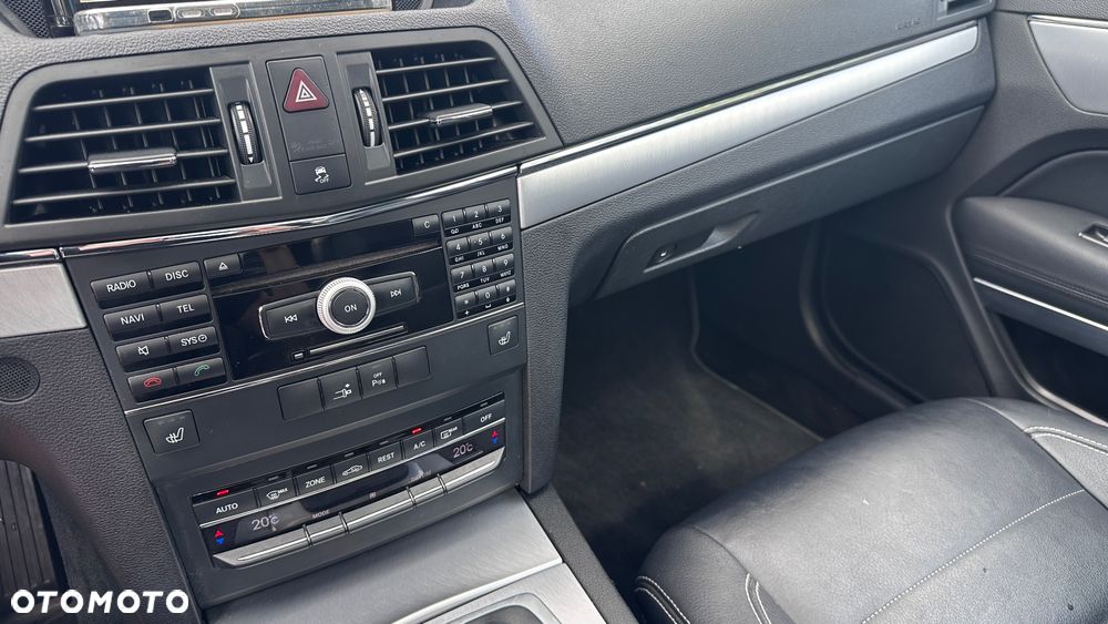 Mercedes-Benz Klasa E 350 CGI BlueEFFICIENCY 7G-TRONIC Avantgarde - 21