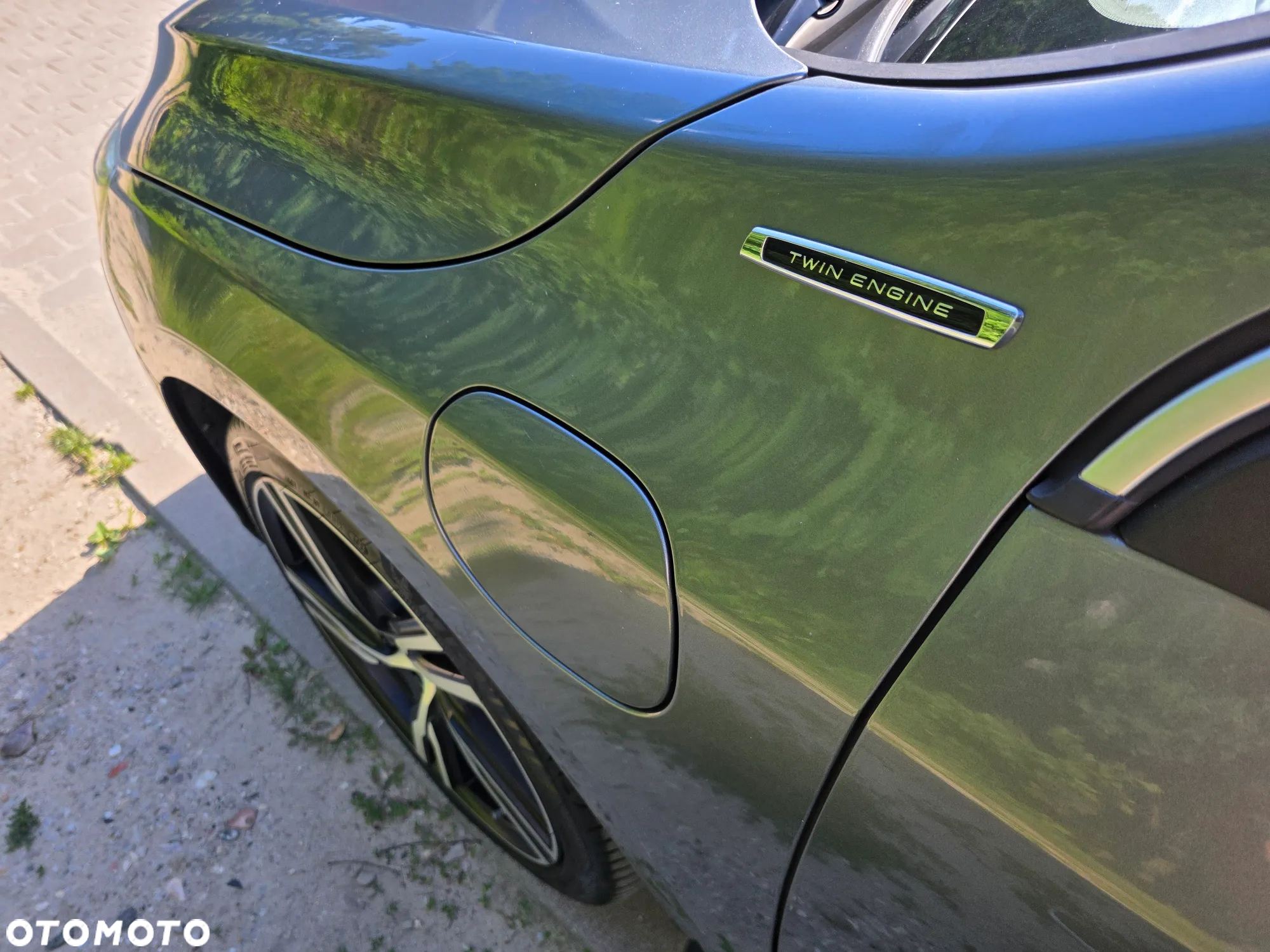 Volvo V60 D6 AWD Plug-in Hybrid Summum - 20