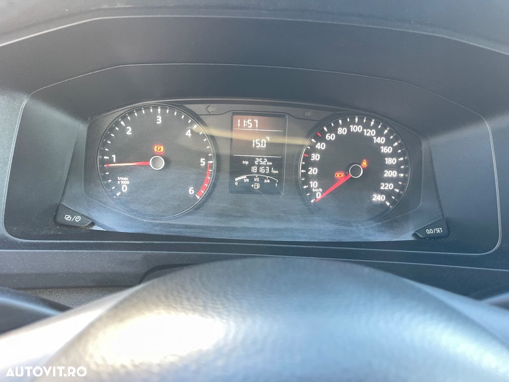 Volkswagen Transporter 2.0TDI  LUNG  USI SPATE - 39