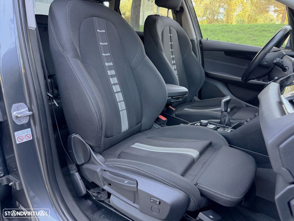BMW 216 Active Tourer d Line Sport - 41