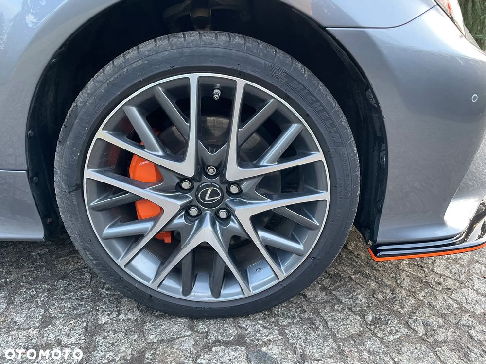 Lexus RC - 30
