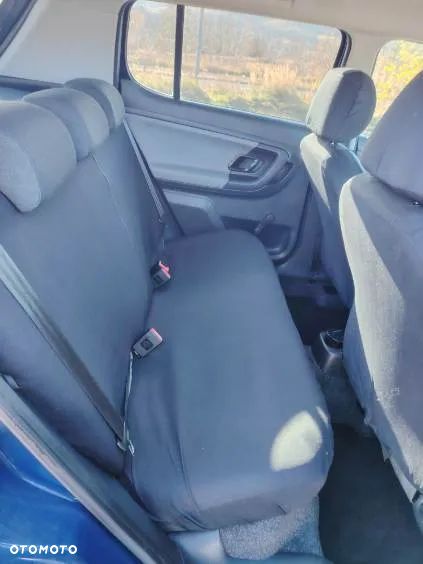 Skoda Fabia 1.2 HTP - 4