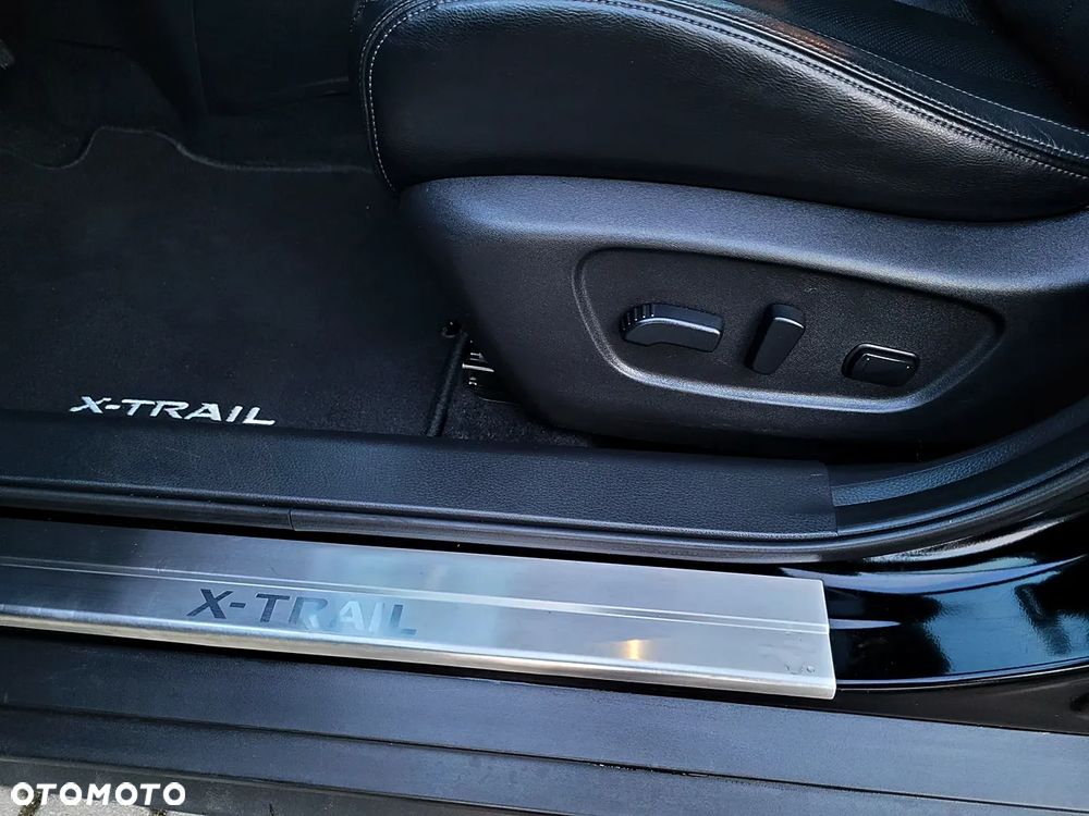 Nissan X-Trail 1.7 dCi Xtronic Tekna - 25