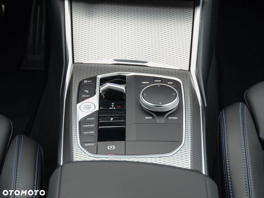 BMW Seria 3 318i M Sport sport - 35