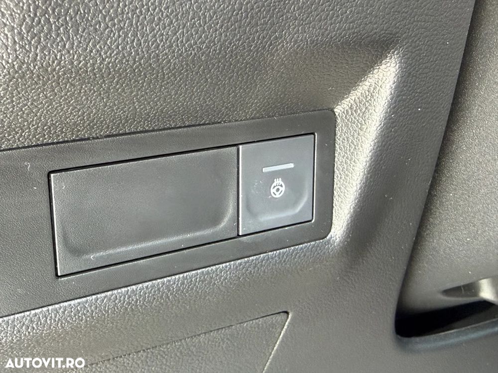 Renault Captur PHEV 160 Engineered - 13