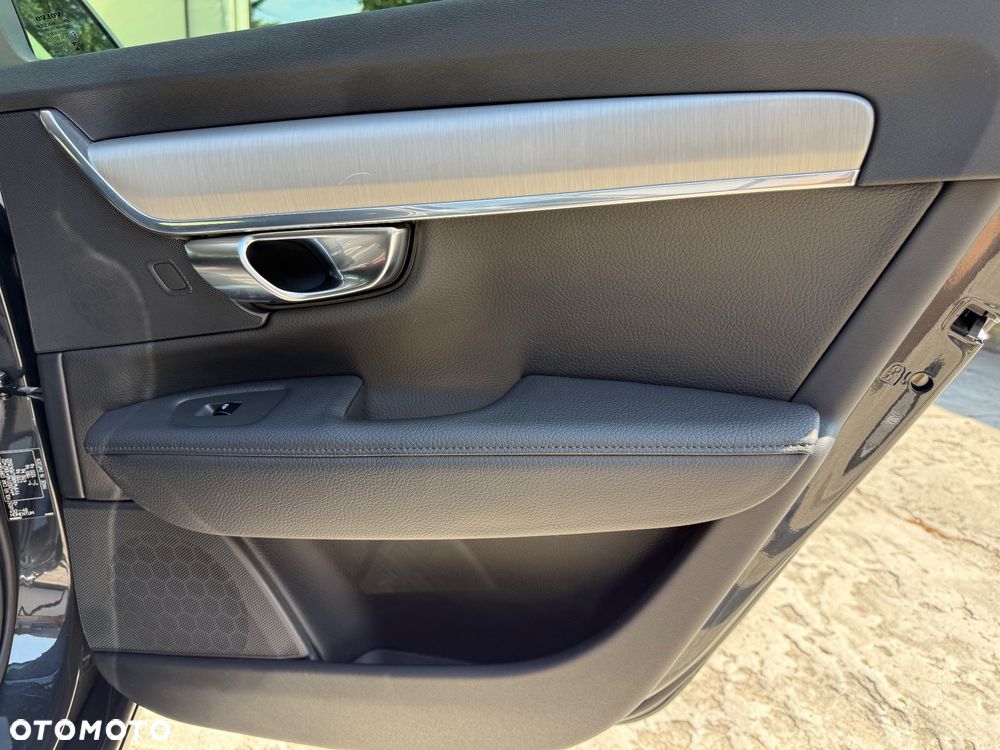 Volvo V90 D4 Geartronic Momentum - 17