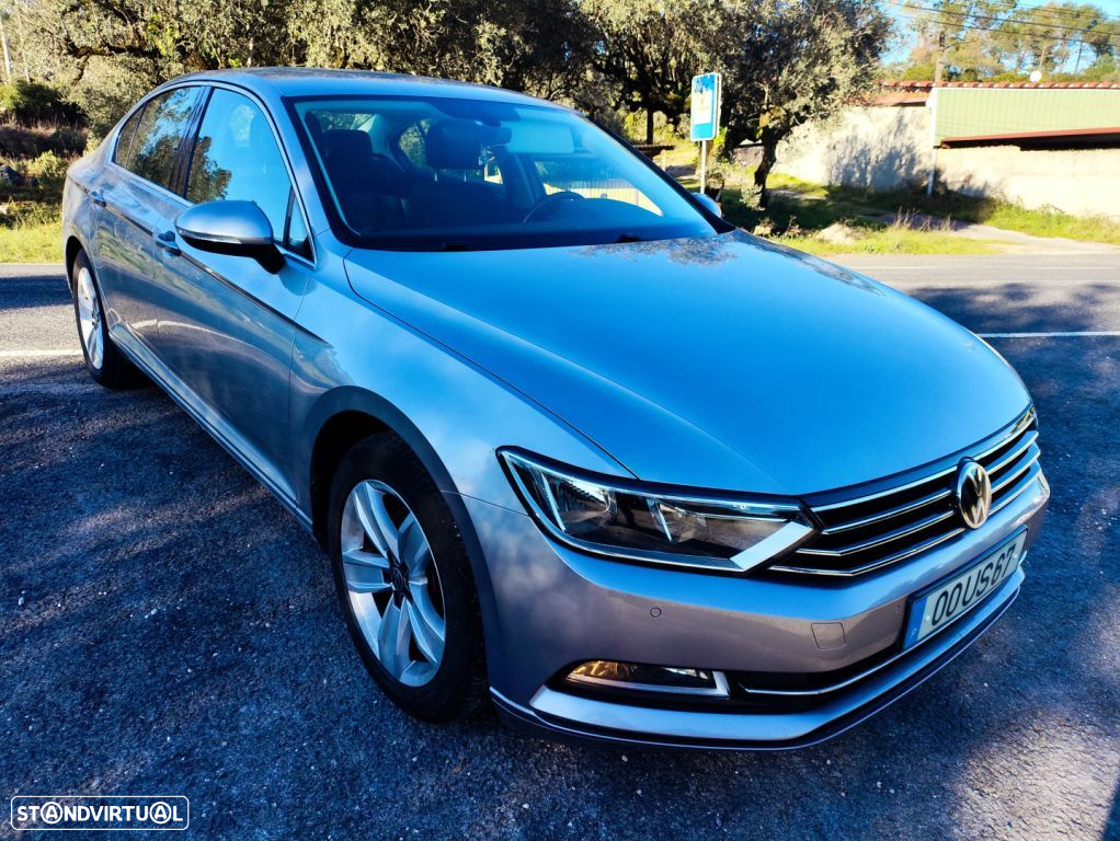 VW Passat 1.6 TDI Highline DSG - 2