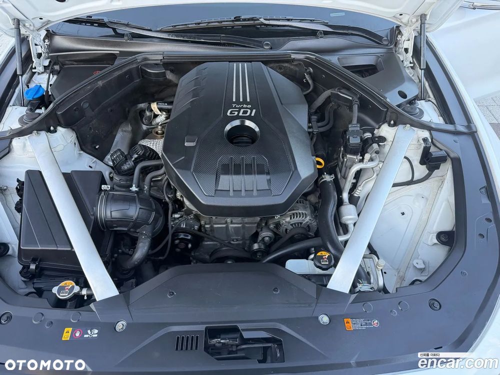 Genesis G70 - 8