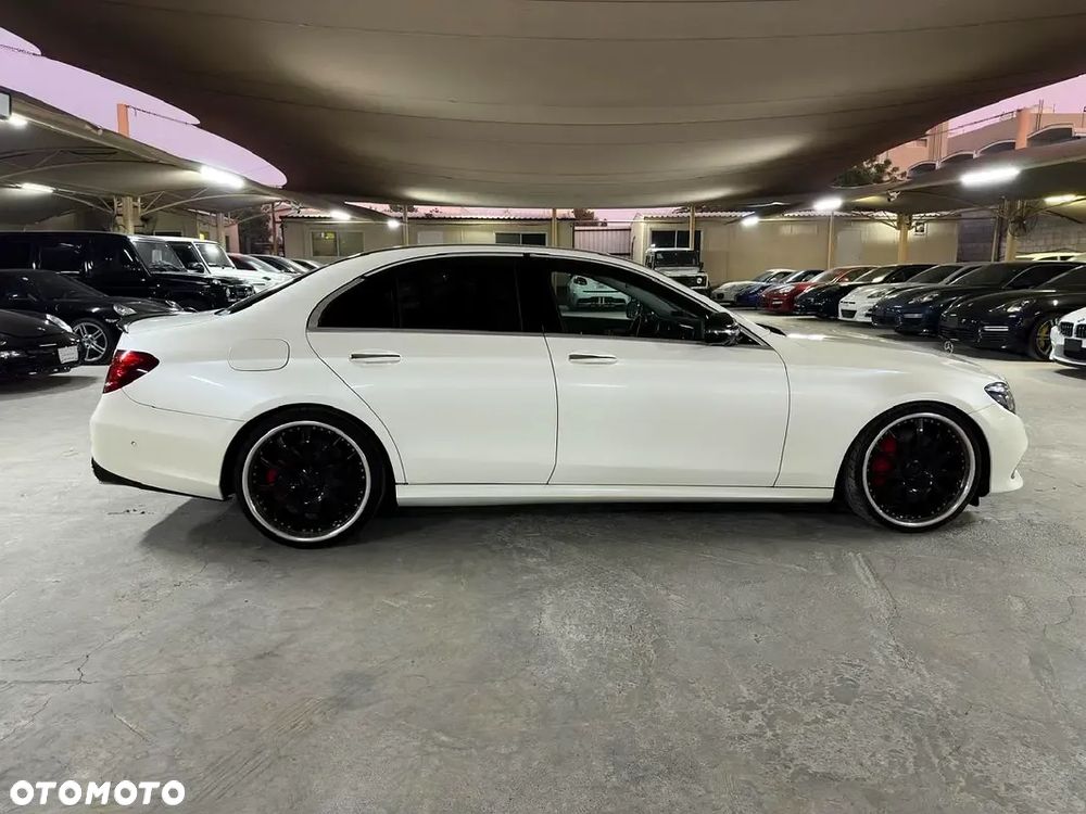 Mercedes-Benz Klasa E 400 7G-TRONIC - 7