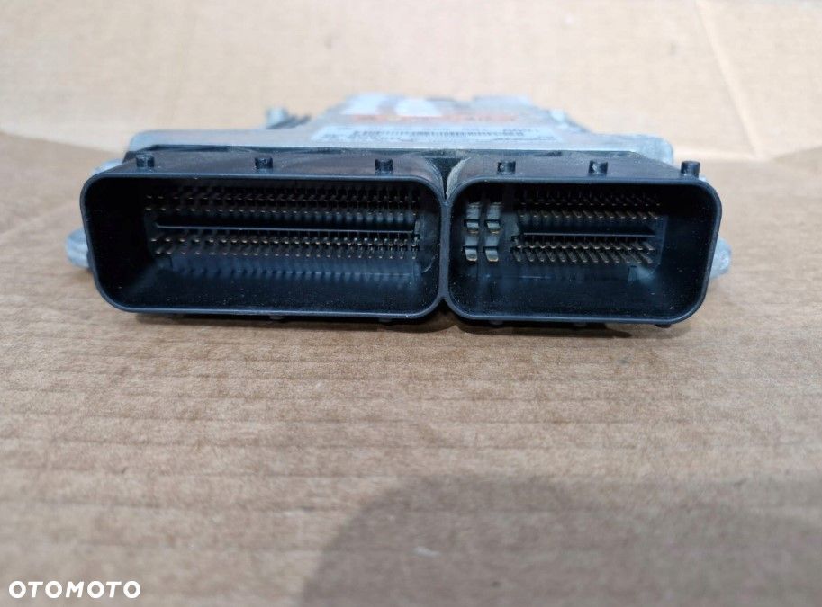 Sterownik silnika komputer Opel Insignia A 2.0 55586981 0281018931 PIN - 2