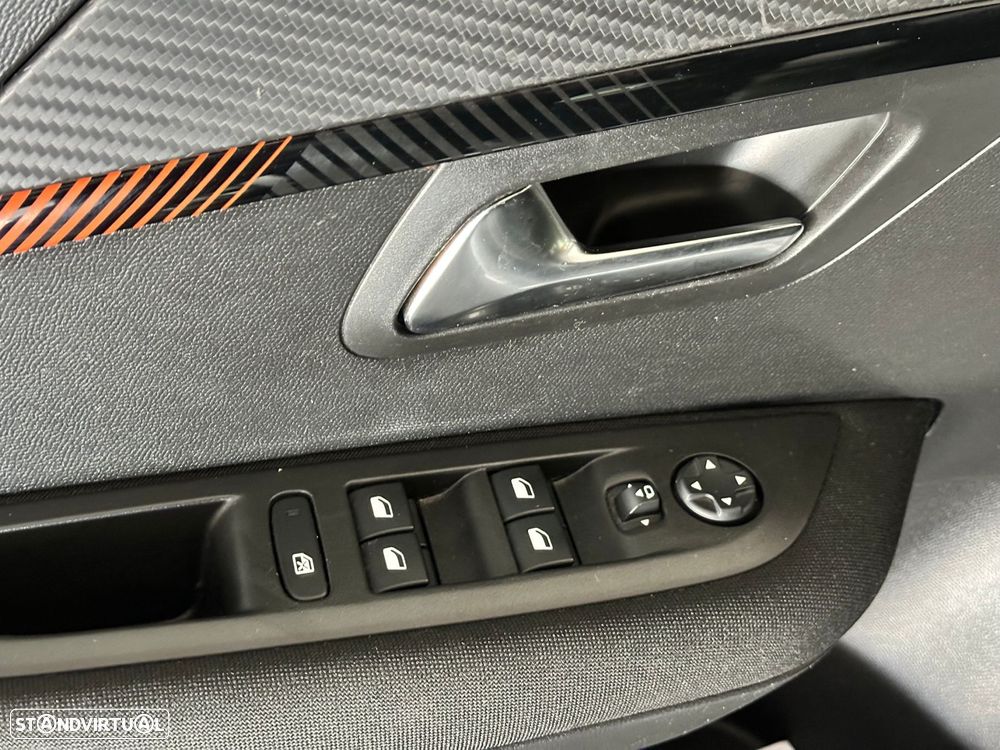 Peugeot 208 1.2 PureTech Active - 16