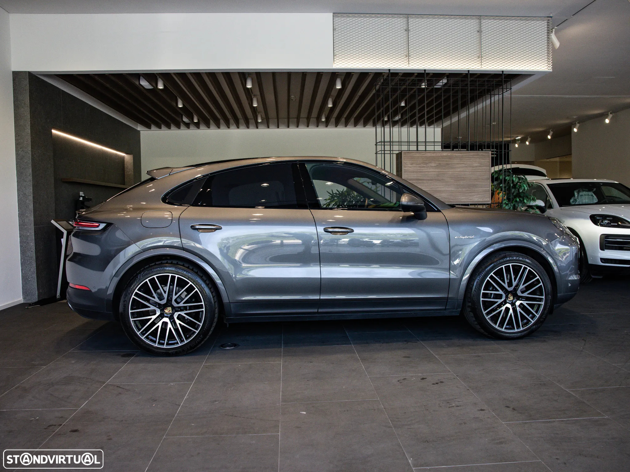 Porsche Cayenne Coupé E-Hybrid - 3