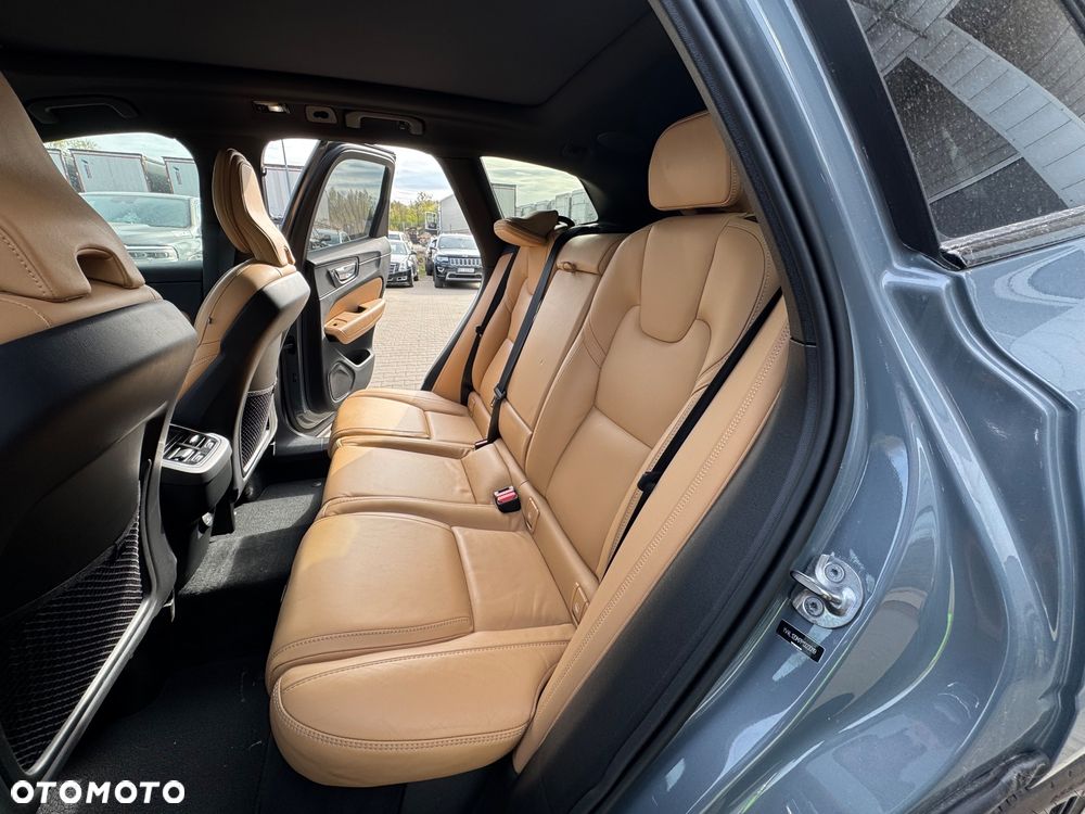 Volvo XC 60 B5 B Inscription - 16