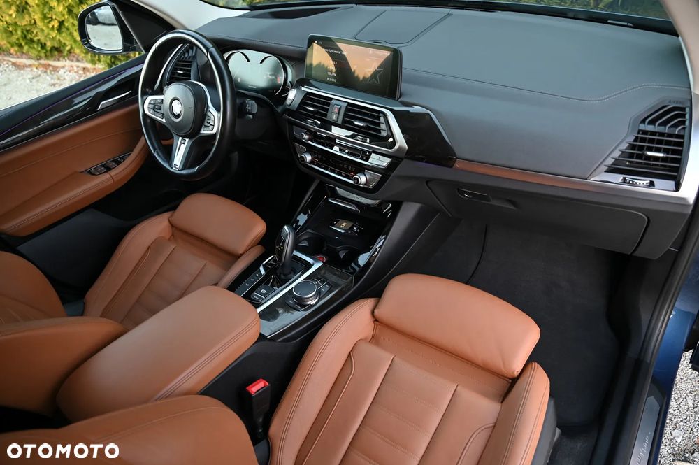 BMW X3 xDrive25d Luxury Line - 28