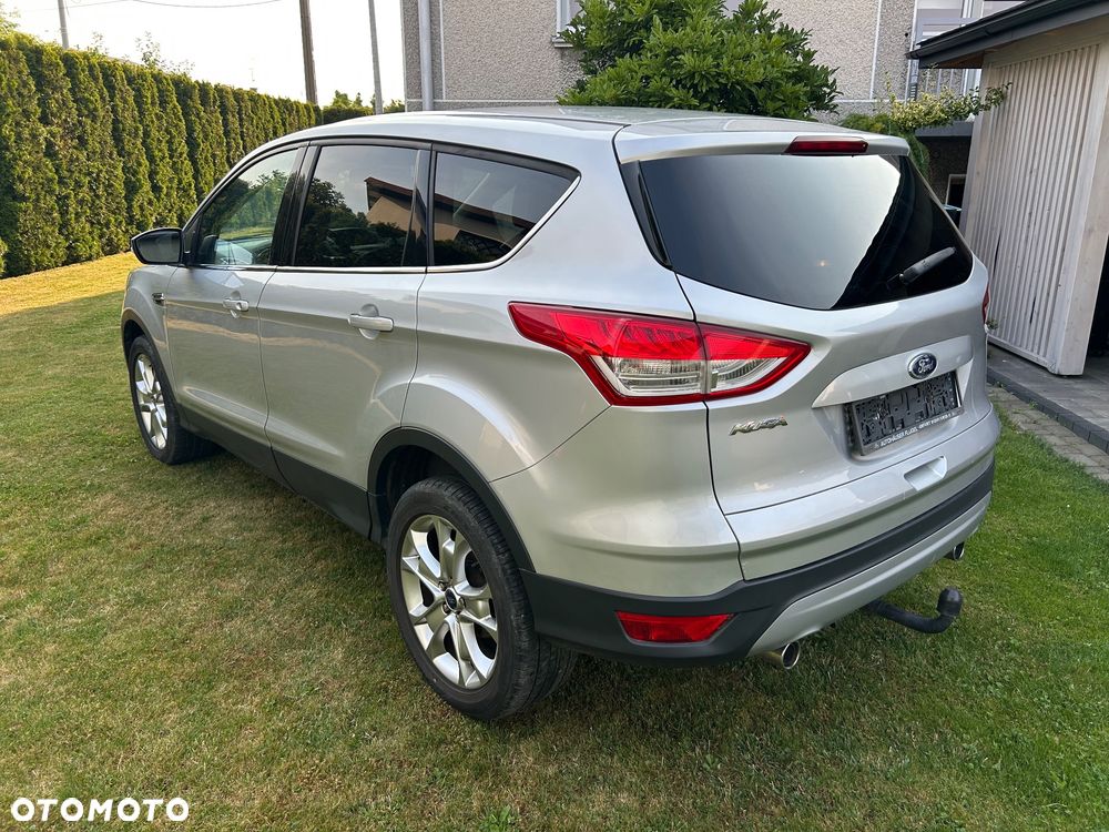 Ford Kuga 2.0 TDCi 4x4 Titanium - 4