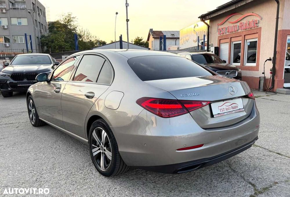 Mercedes-Benz C - 7
