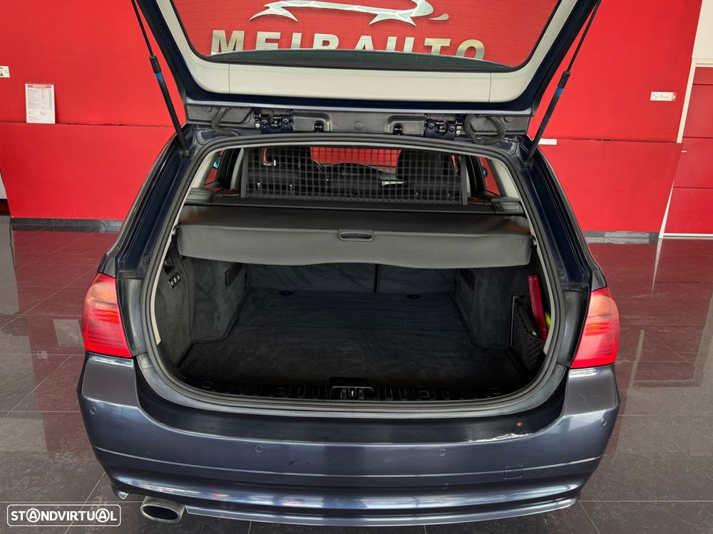 BMW 320 d Touring Exclusive - 5