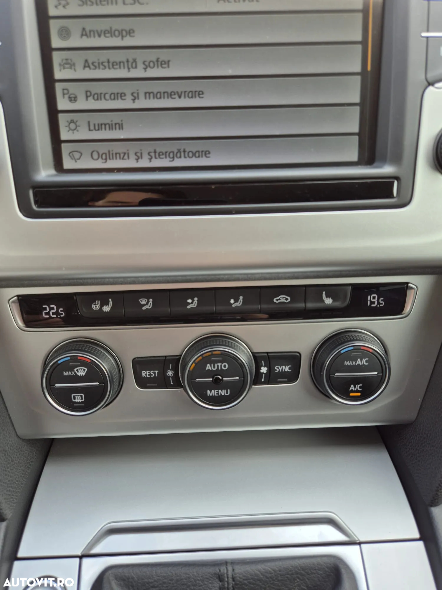 Volkswagen Passat 2.0 TDI Comfortline - 9