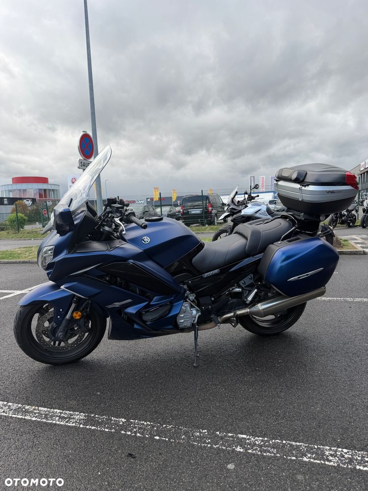 Yamaha FJR - 39