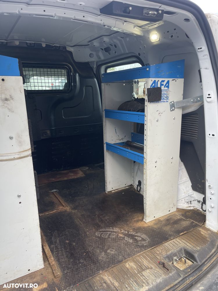 Ford Transit - 10