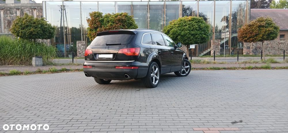 Audi Q7 - 3