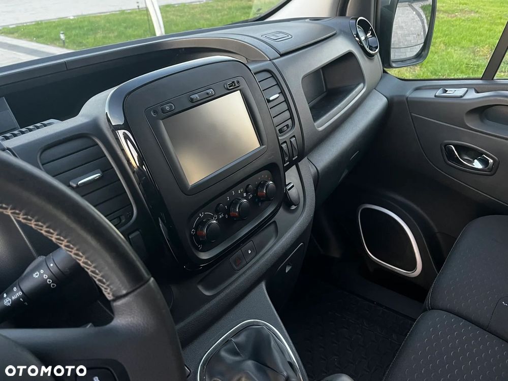 Opel Vivaro - 13