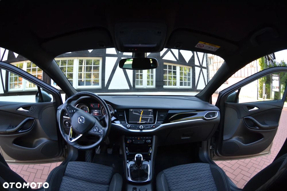 Opel Astra 1.4 T Dynamic S&S - 39