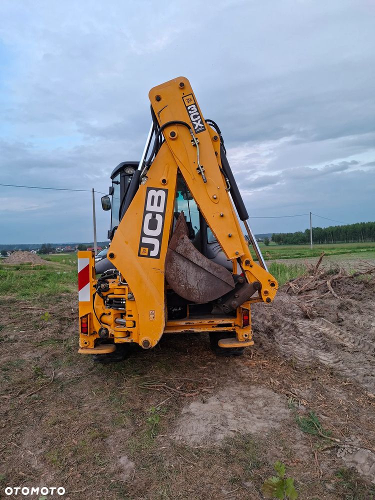 JCB 3 CX - 5