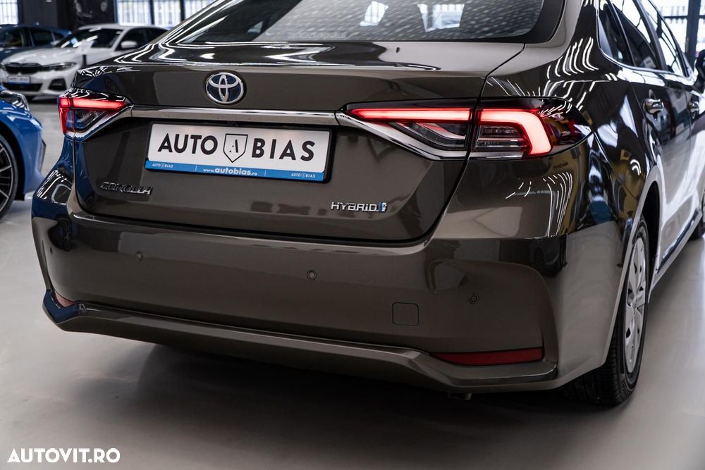Toyota Corolla 1.8 HSD Dynamic - 13