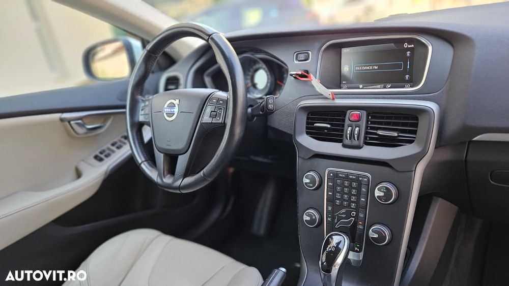 Volvo V40 - 11
