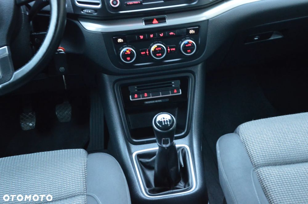 Volkswagen Sharan - 26