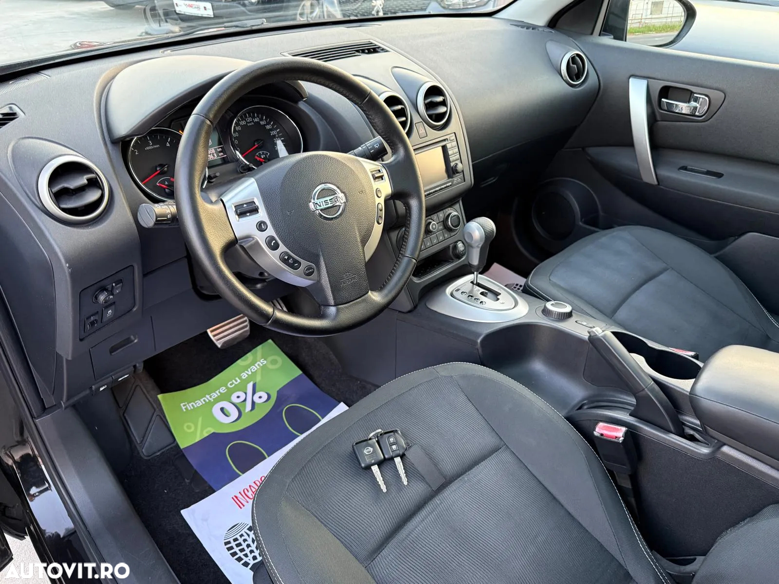 Nissan Qashqai 2.0 dCi DPF 4x4 Aut tekna - 28