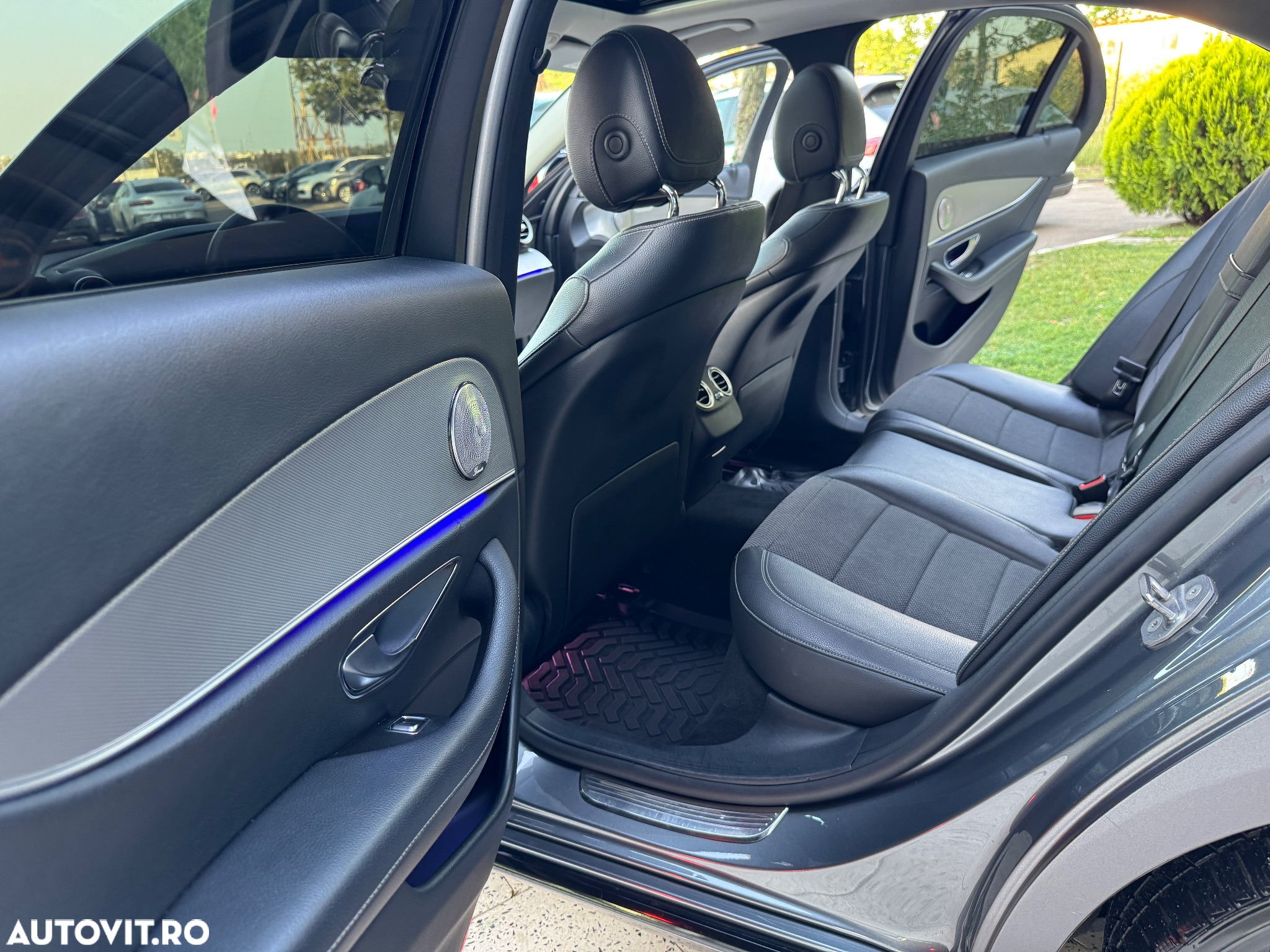 Mercedes-Benz E 200 d T 9G-TRONIC - 6