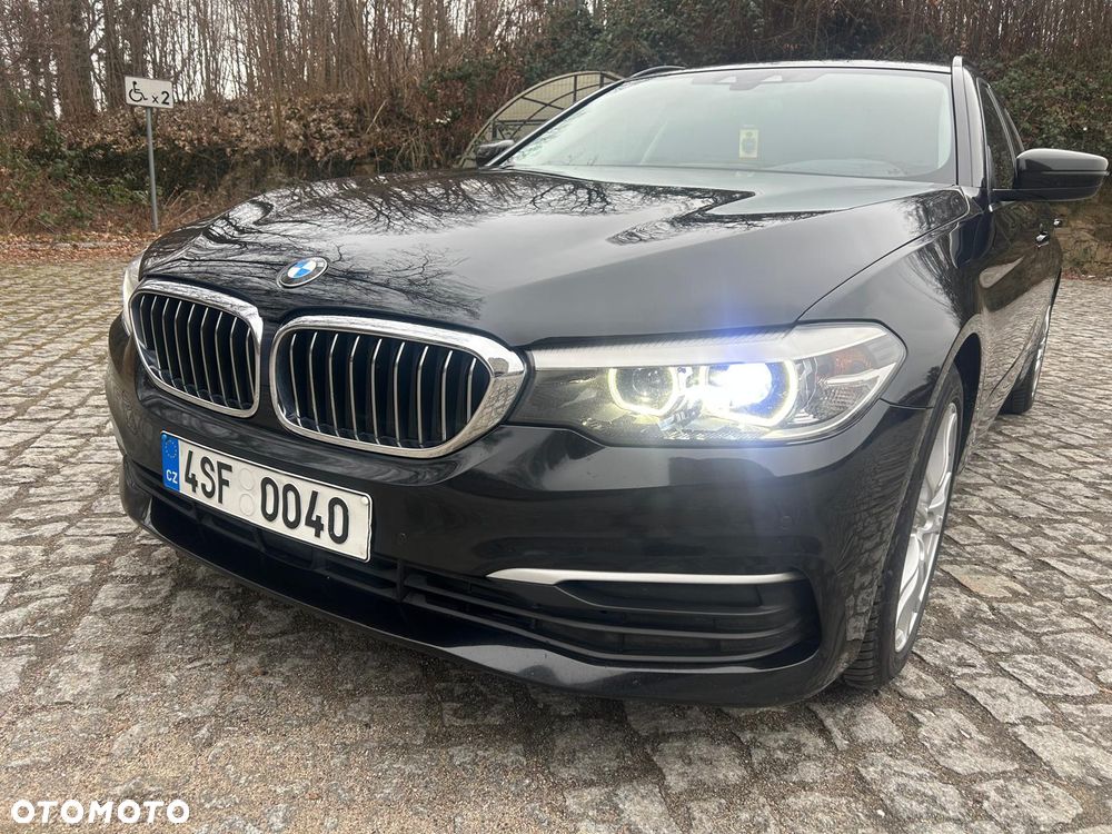 BMW Seria 5 530d xDrive Sport Line - 16