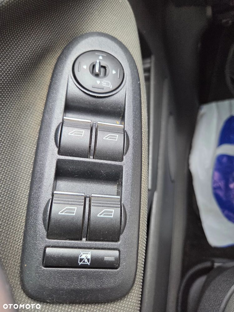 Ford Kuga - 18