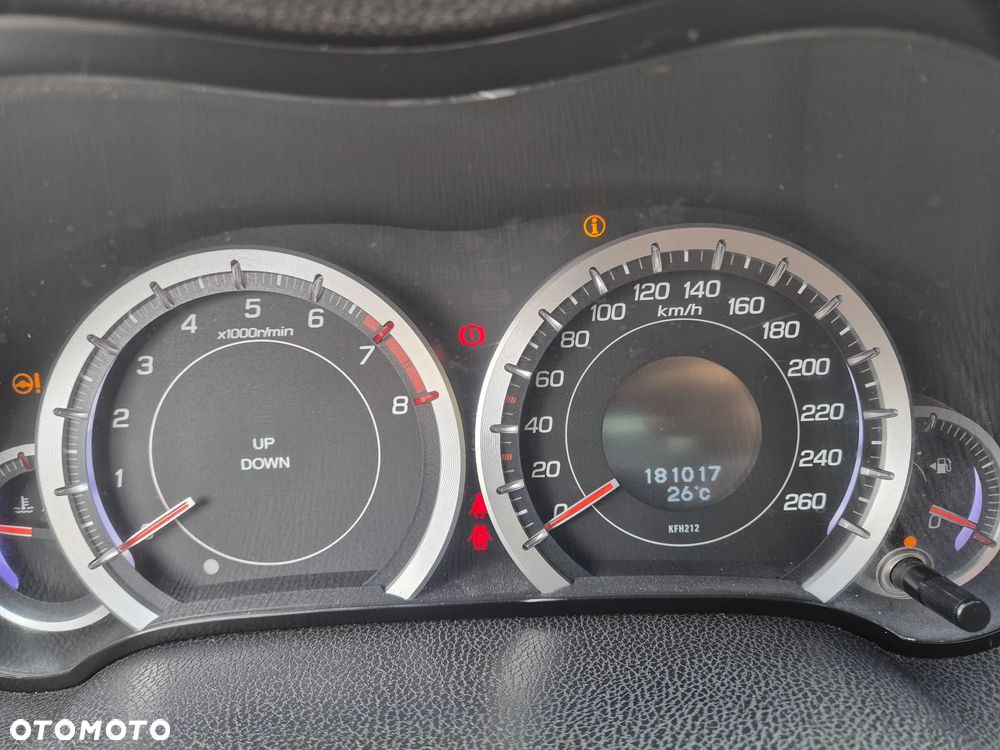 Honda Accord 2.0 Executive - 9