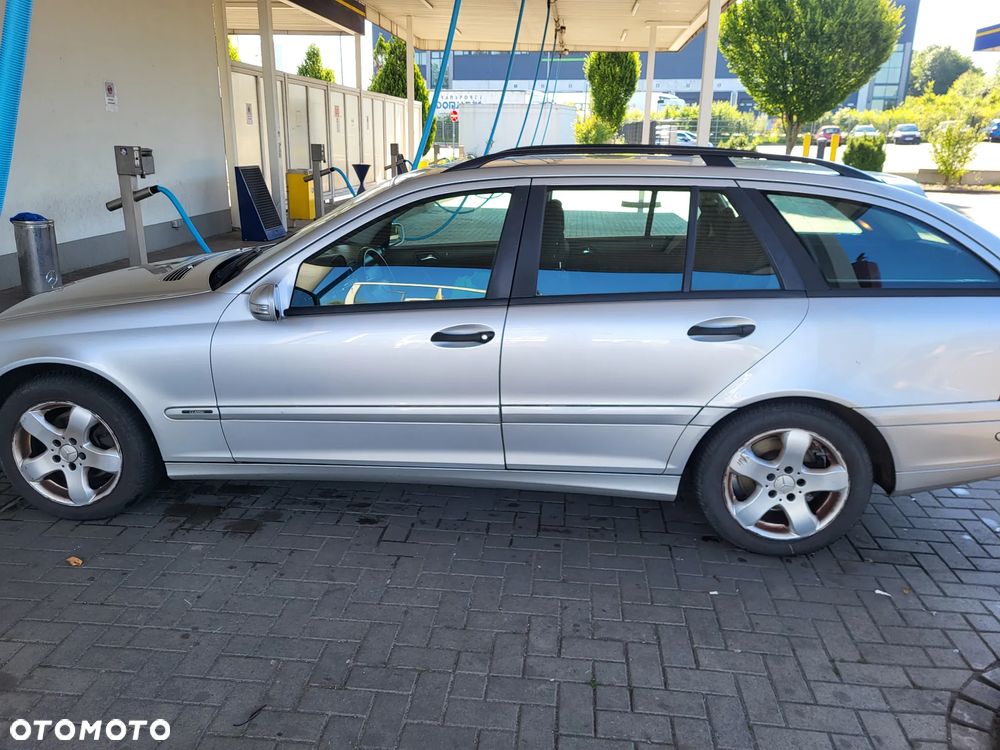 Mercedes-Benz Klasa C 200 Kompressor Automatik Classic - 3