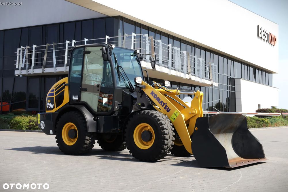 Komatsu WA70M-8 - 2