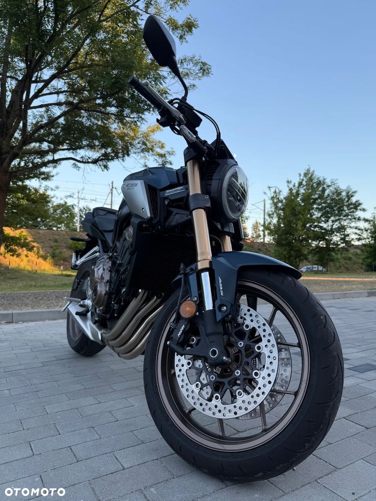 Honda CB - 23