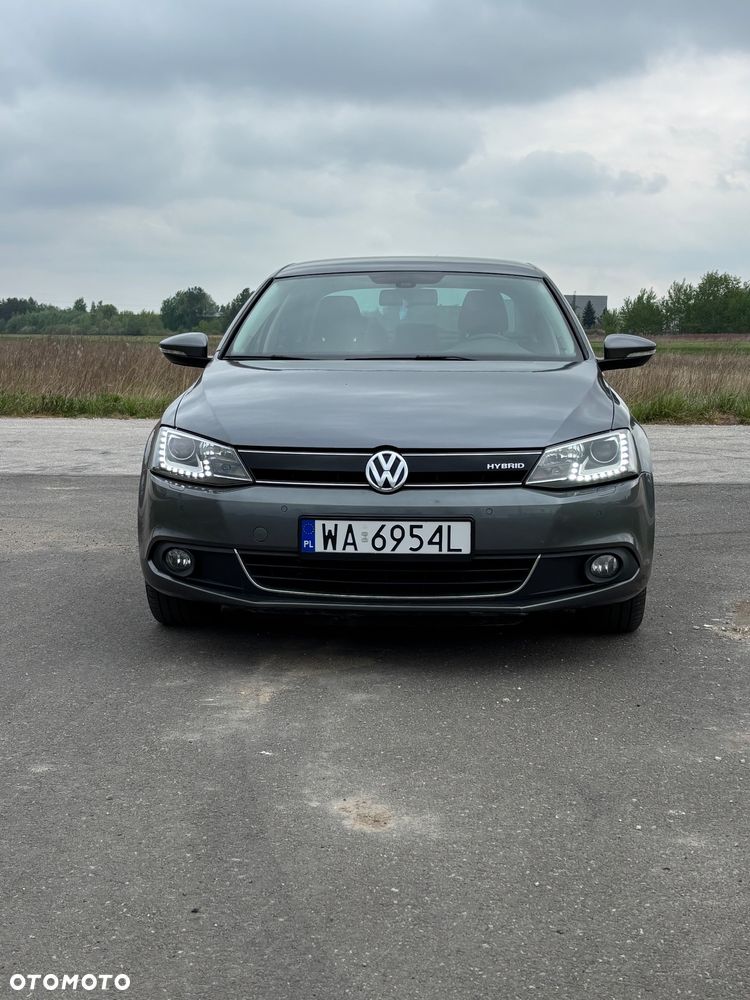 Volkswagen Jetta Hybrid - 2