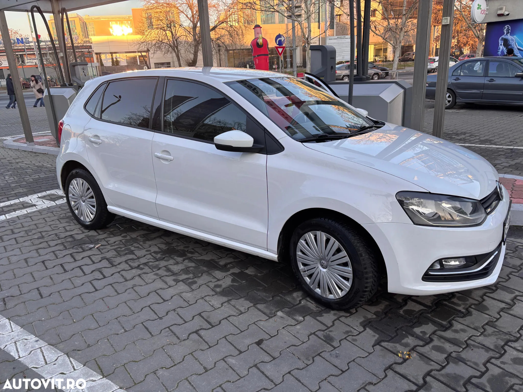 Volkswagen Polo 1.2 TSI BMT Comfortline - 10