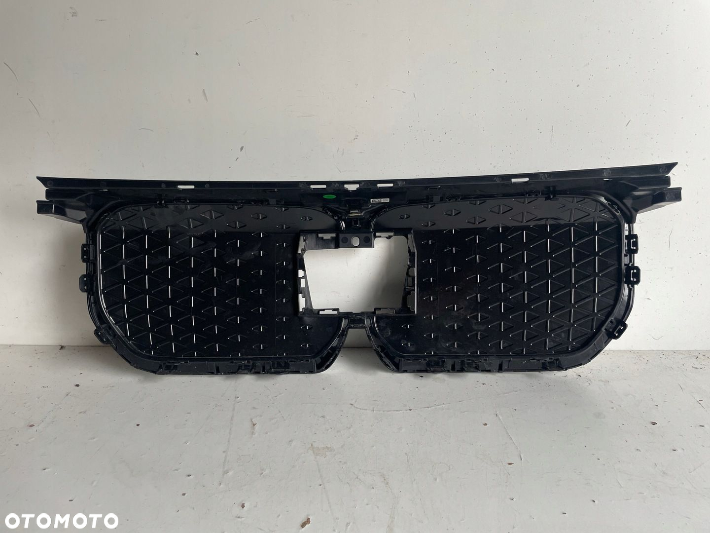 BMW X1 U11 grill atrapa chłodnicy nerki 5A7D664 - 2