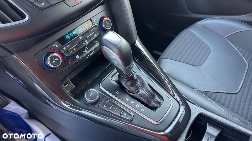 Ford Focus 2.0 TDCi ST PowerShift - 28
