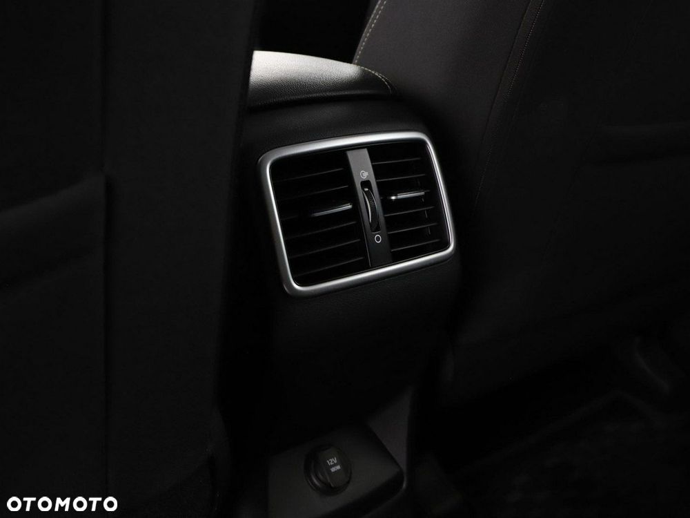 Kia Sportage 1.6 T-GDI 2WD VISION - 36