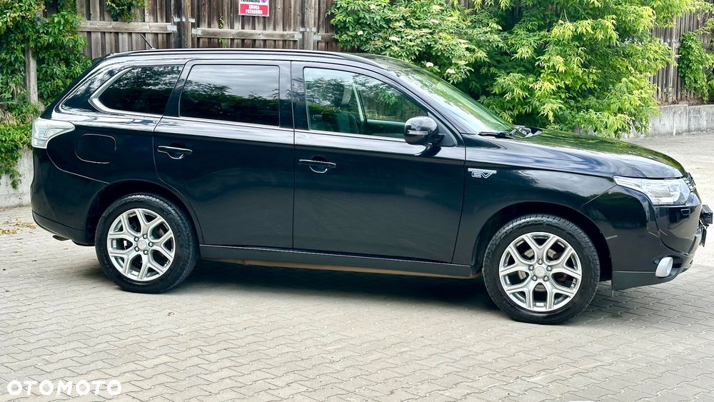 Mitsubishi Outlander 2.0 4WD - 4