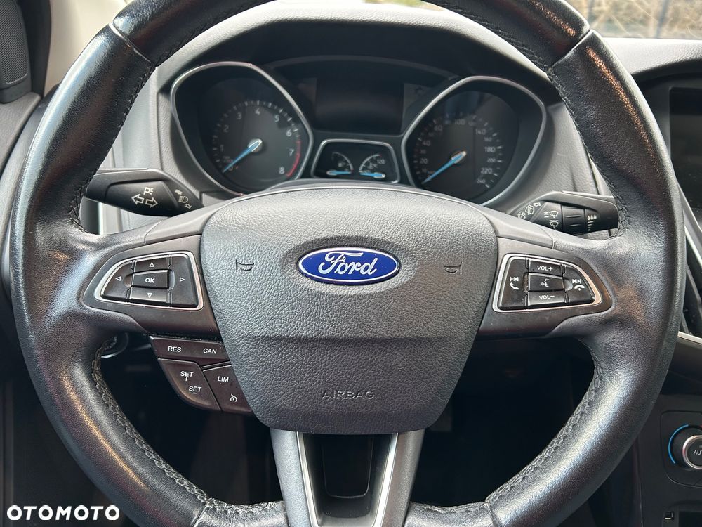 Ford Focus 1.0 EcoBoost Start-Stopp-System TITANIUM STYLE - 13